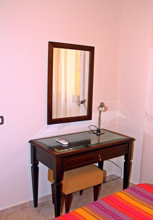 Puesta De Sol Residence LMP Habitación foto